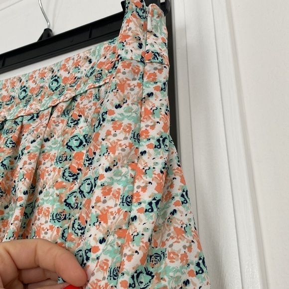 DownEast Collection spring floral full skirt. - Picture 10 of 10